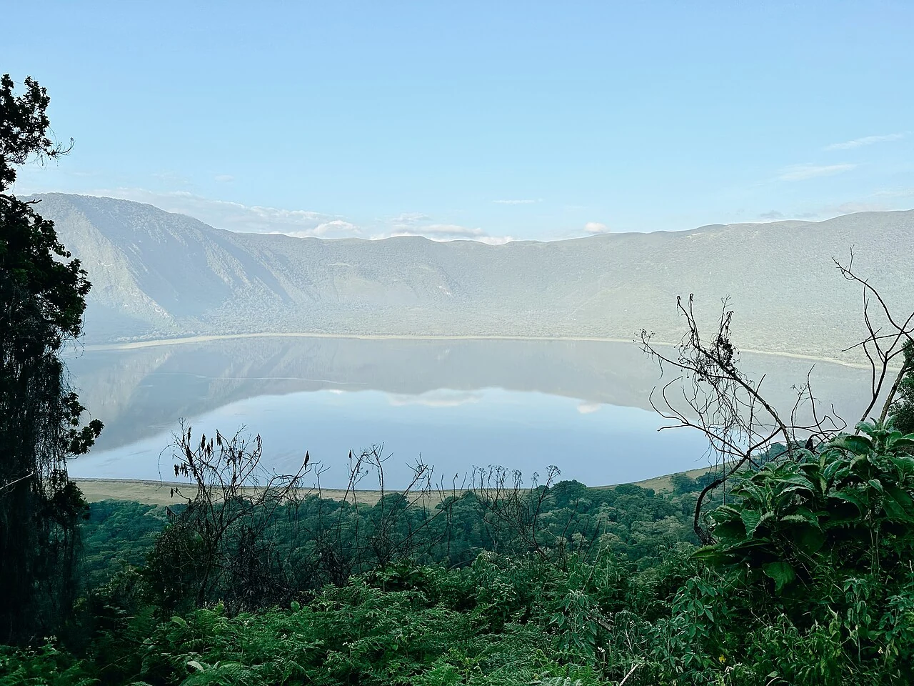 Empakaai lake and surrounding slopes
